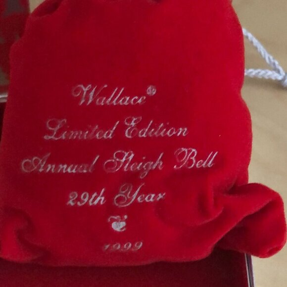 Wallace Silversmiths 1999 Silver Sleigh Bell - 29th Limited Edition Annual - Picture 10 of 11